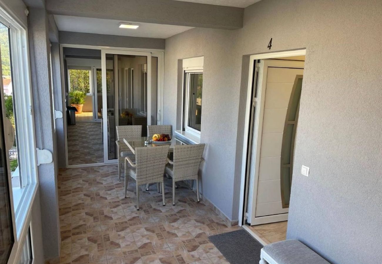 Ferienwohnung in Bar - Villa Roki - Apartment 4 Mountain View