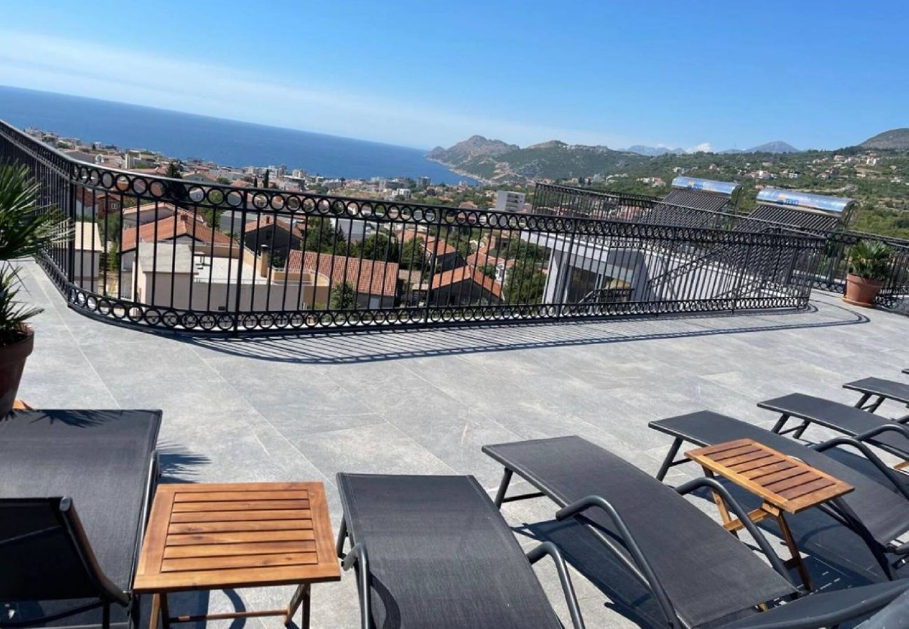 Ferienwohnung in Bar - Villa Roki - Apartment 6 Meerblick