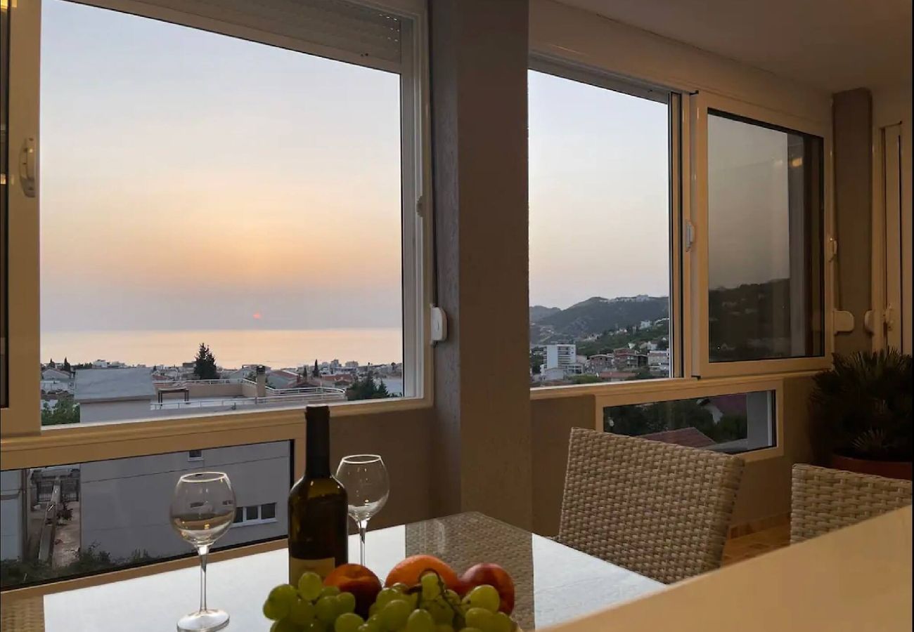 Ferienwohnung in Bar - Villa Roki - Apartment 6 Meerblick