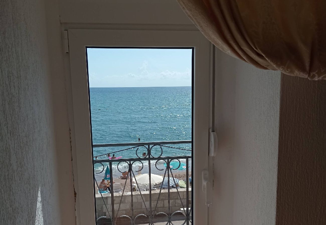 Ferienwohnung in Sutomore - Apartmani Lakovic - Enjoy the Beach 