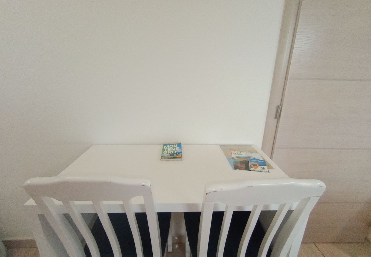 Studio in Dobra Voda - Studio Montebay Dubrava