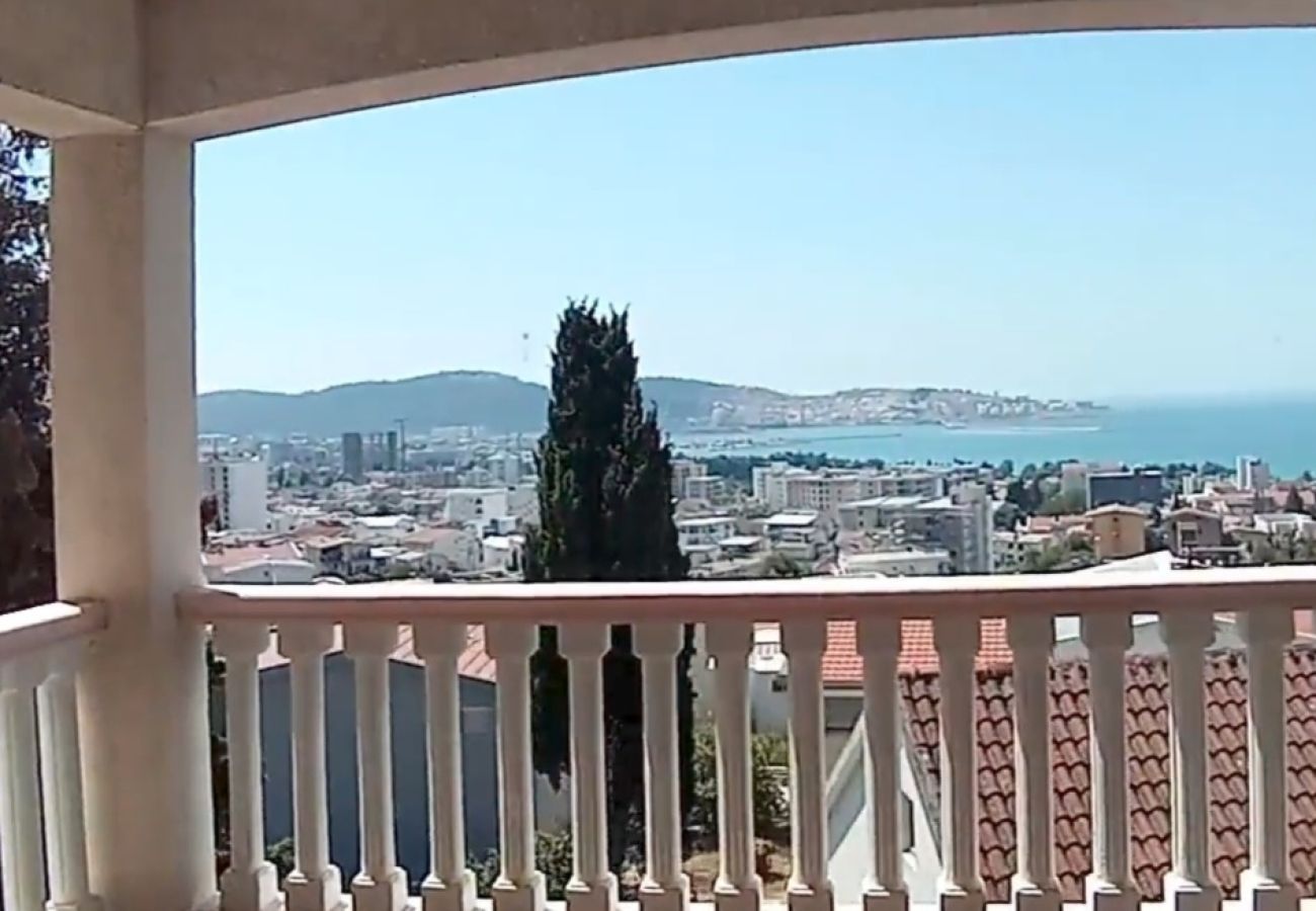 Ferienwohnung in Šušanj - Villa Delfin 1 - Deluxe Apartment in Šušanj