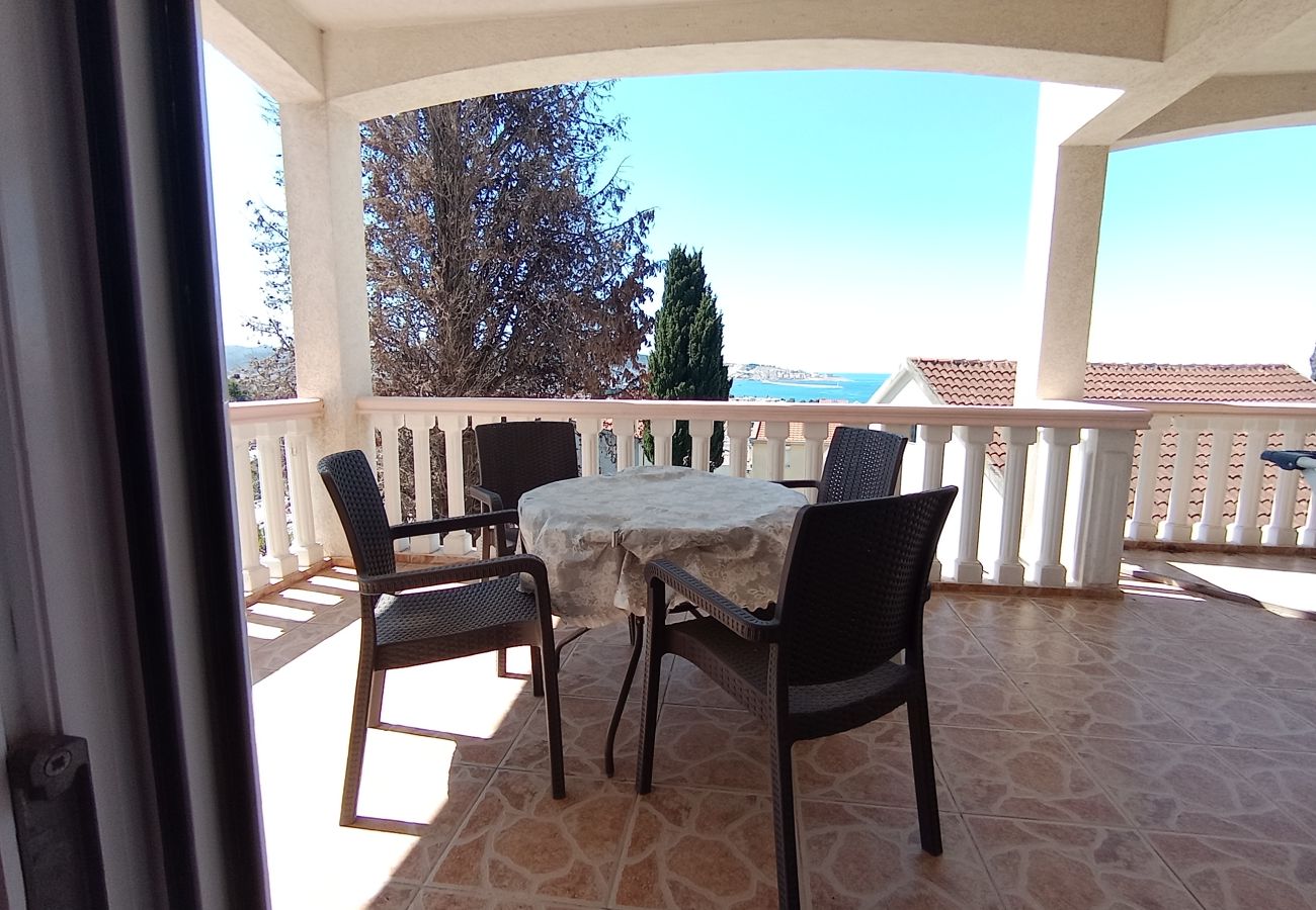 Ferienwohnung in Šušanj - Villa Delfin 2 - Apartment in Susanj