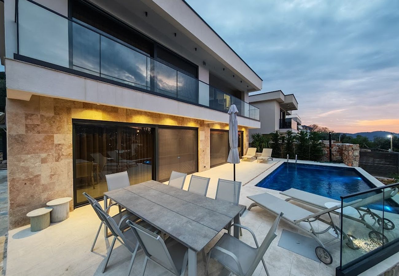 Villa in Bartula - Villa Bartula - Luxury Villa Bar