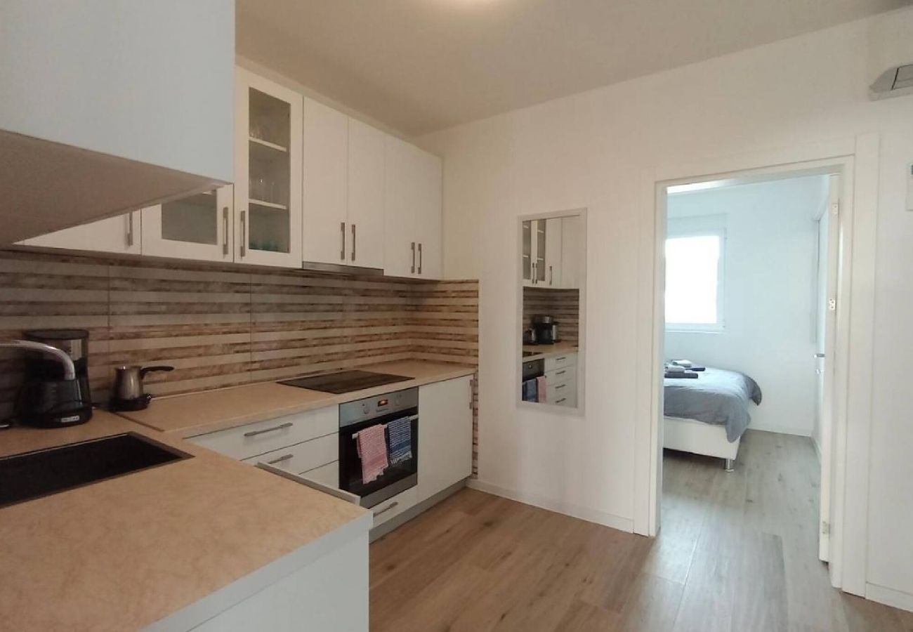 Apartment in Bar - Villa Roki - Apartment 6 Seaview