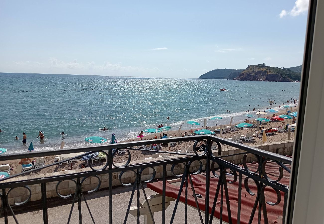 Apartment in Sutomore - Apartmani Lakovic - Enjoy the Beach