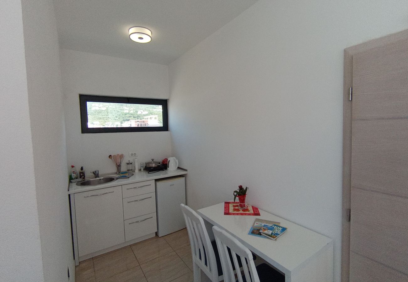 Studio in Dobra Voda - Studio Montebay Dubrava