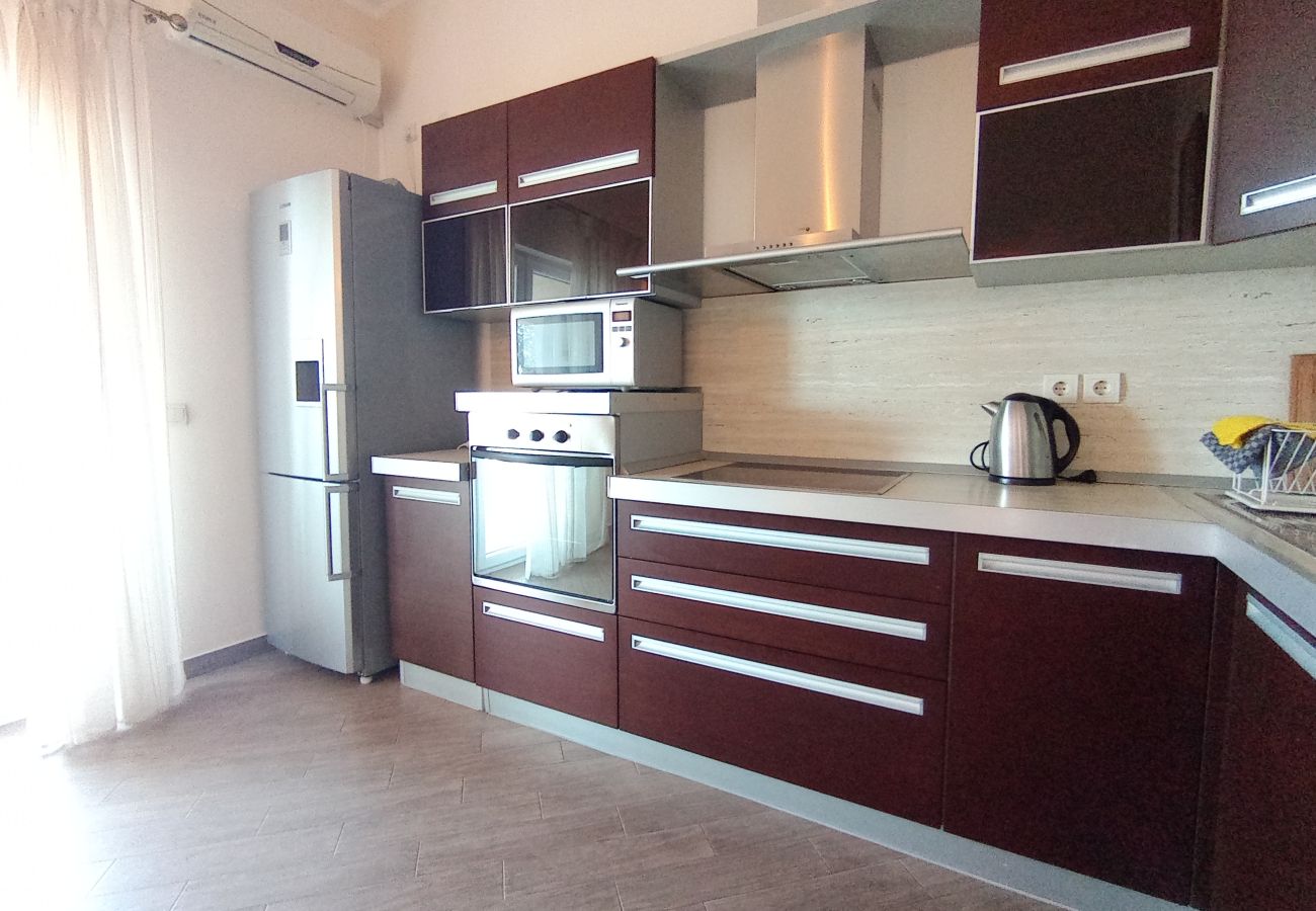 Apartment in Šušanj - Villa Delfin 1 -2-3-4  Apartments in Šušanj