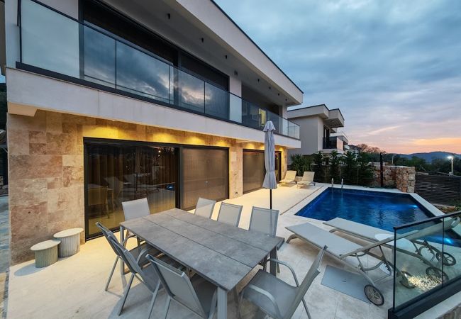 Villa in Bartula - Villa Bartula - Luxury Villa Bar